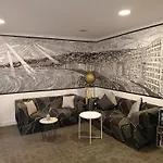 Hi Les Camelias Hostel *