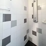 Hostel Hi Les Camelias Nicea