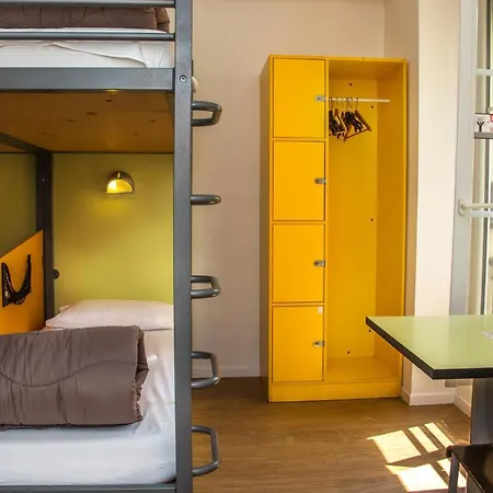 Hi Les Camélias Auberge de jeunesse *