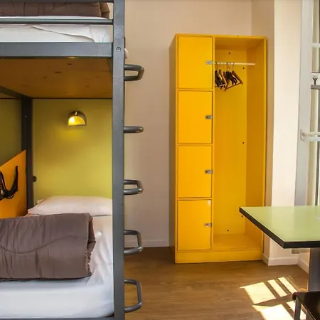 Auberge de jeunesse Hi Les Camélias *