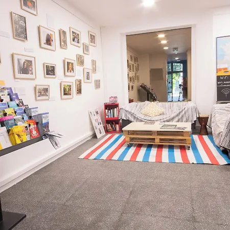 Hi Les Camelias אכסניה *