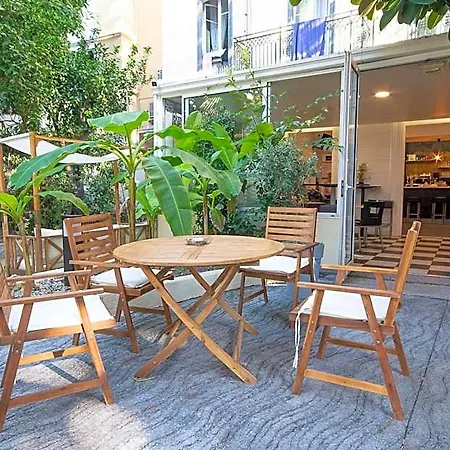 Hostel Hi Les Camelias