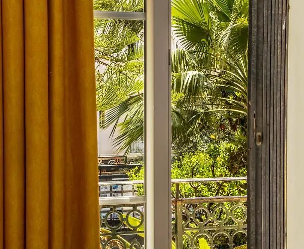 Hostel Hi Les Camelias *